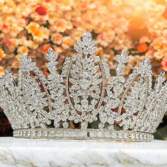 Bridal Headpiece, Wedding crown, Royal Princess Tiara, Cubic Zirconia Crown main image 8
